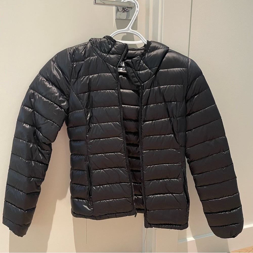 Aritzia Parklife Hooded Bomber Jacket